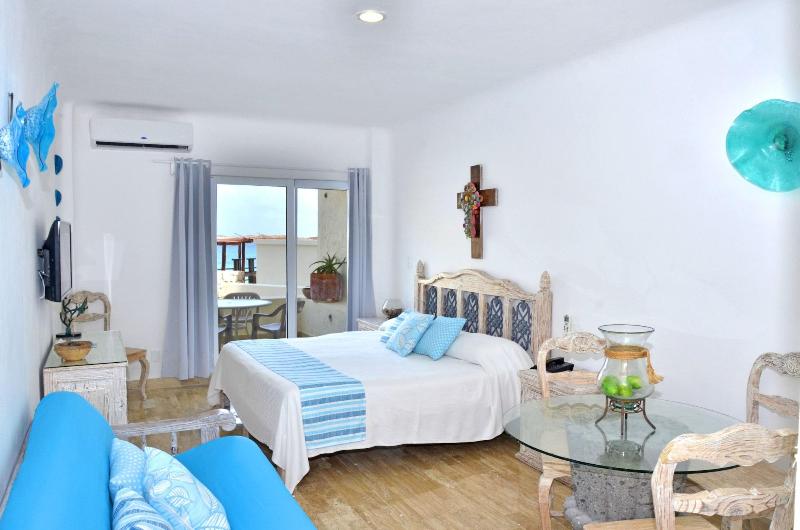 Amigo Rental image