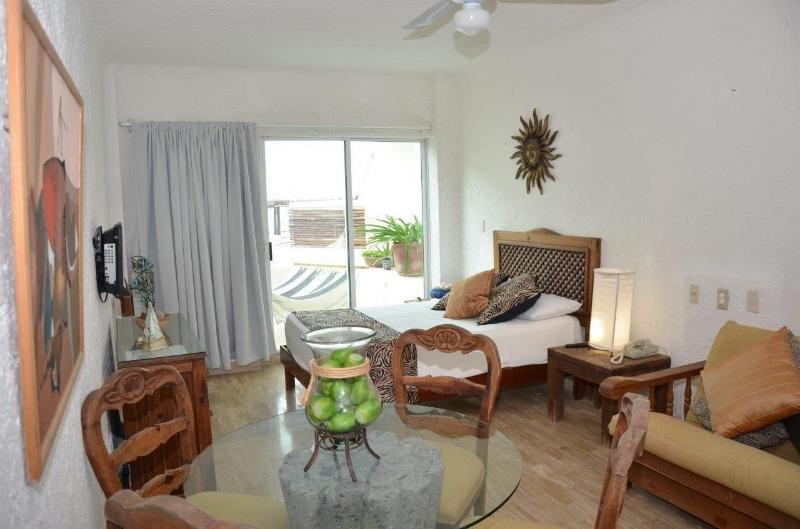 Amigo Rental image