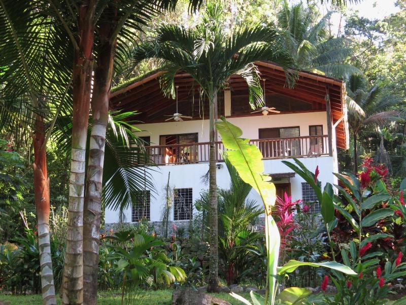 Villas Pico Bonito image