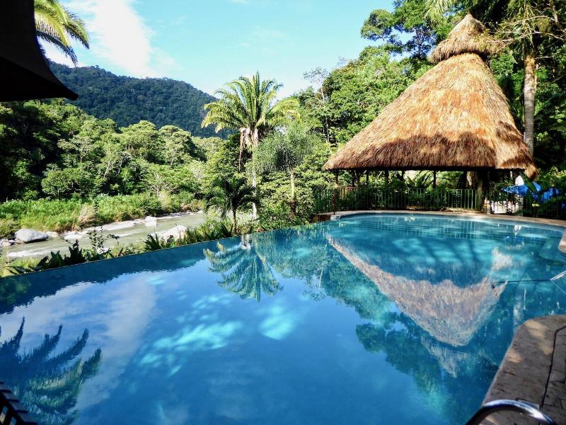 Villas Pico Bonito image