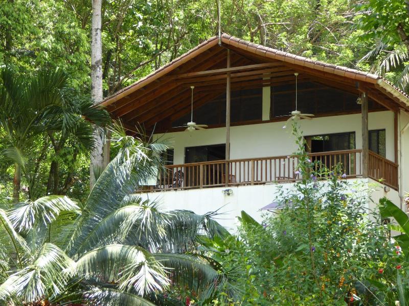 Villas Pico Bonito image