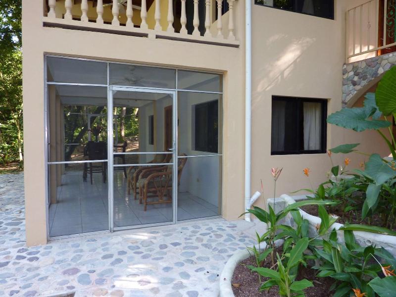Villas Pico Bonito image