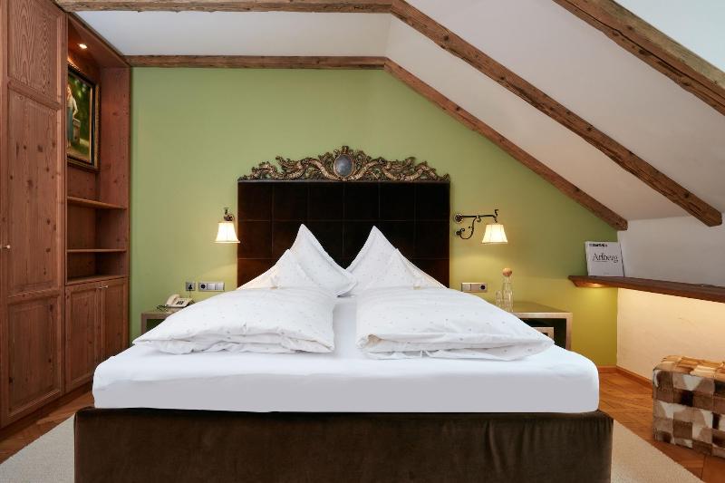 Schlosshotel BergschlÃ¶ssl image