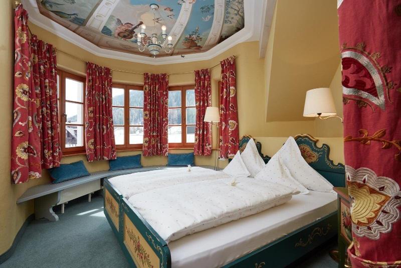 Schlosshotel BergschlÃ¶ssl image