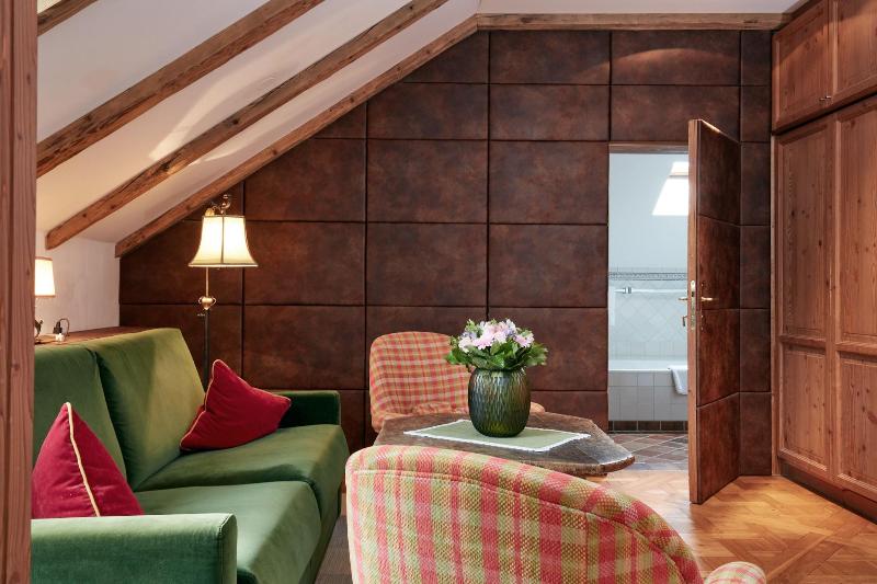 Schlosshotel BergschlÃ¶ssl image