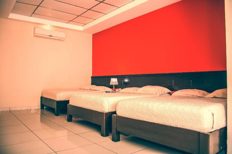 Hotel Italia image