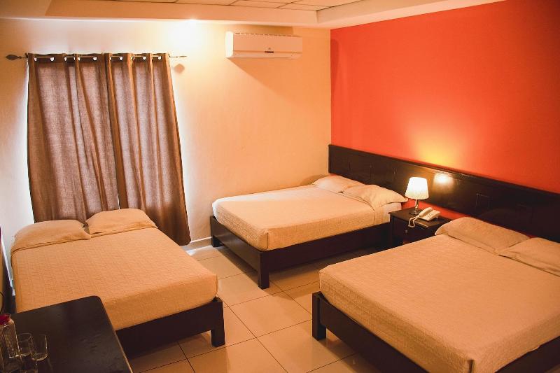 Hotel Italia image