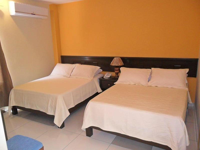 Hotel Italia image