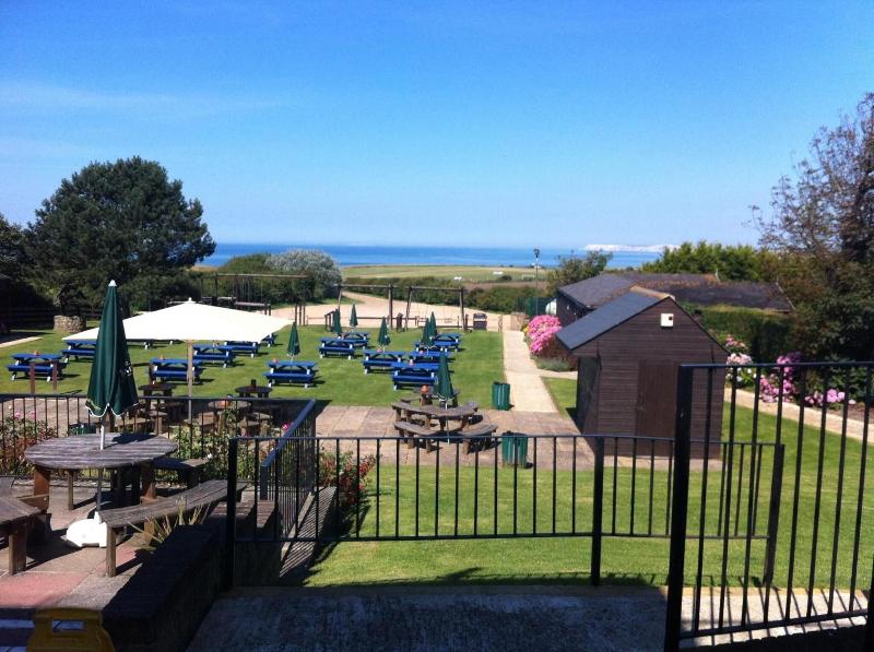 The Wight Mouse Inn image