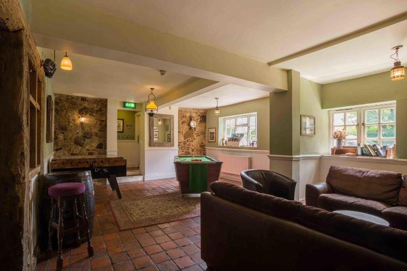 The Wight Mouse Inn image