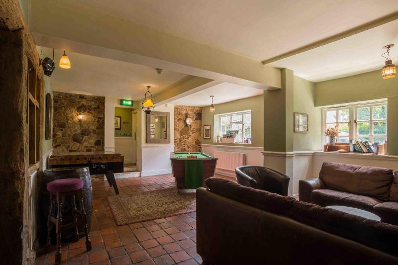 The Wight Mouse Inn image