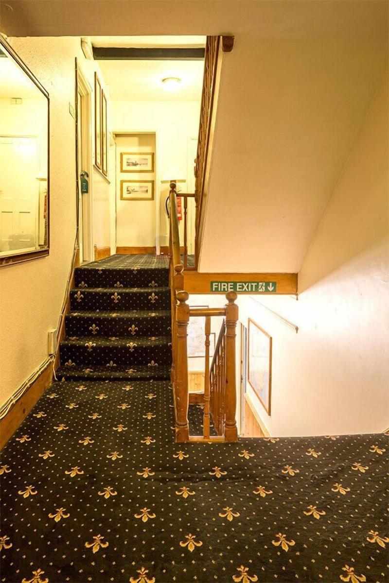 The Wight Mouse Inn image