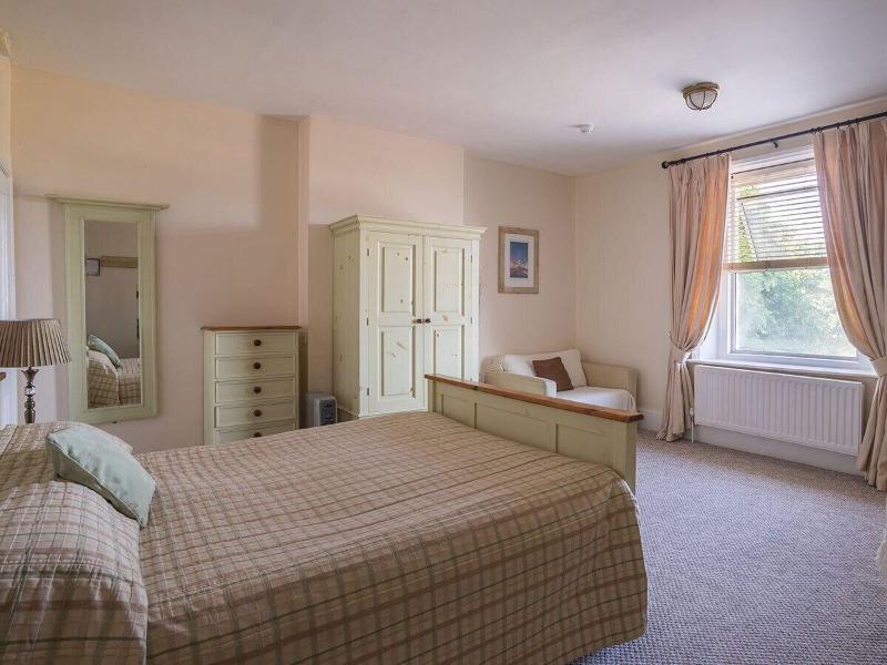 The Wight Mouse Inn image