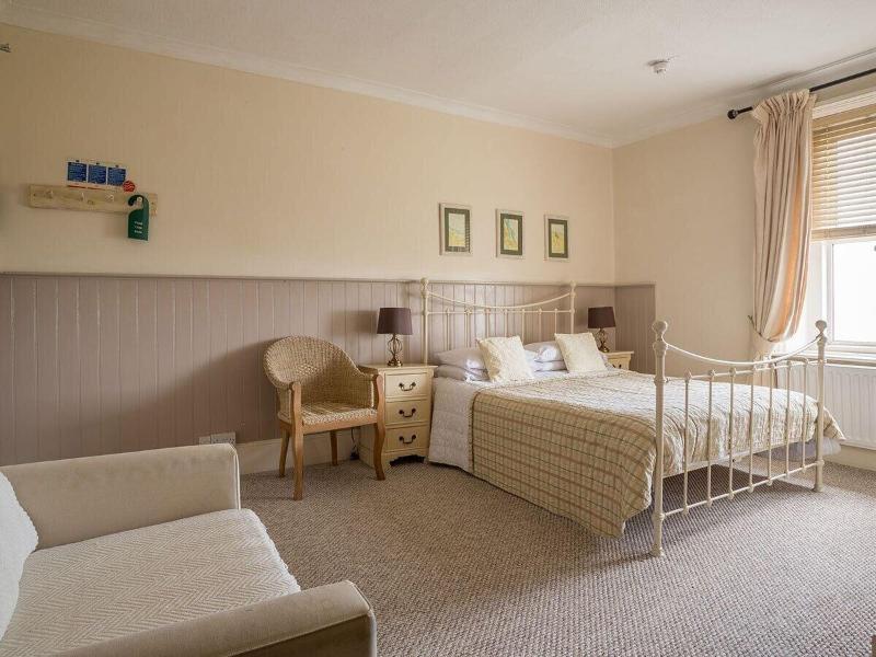 The Wight Mouse Inn image