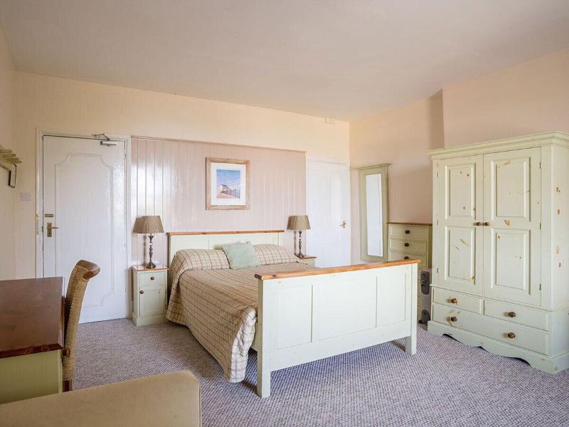 The Wight Mouse Inn image