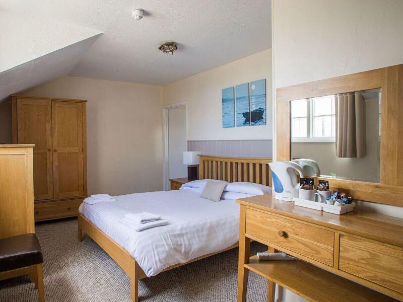 The Wight Mouse Inn image