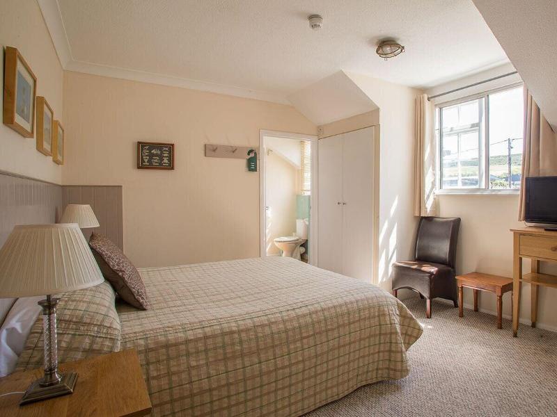 The Wight Mouse Inn image