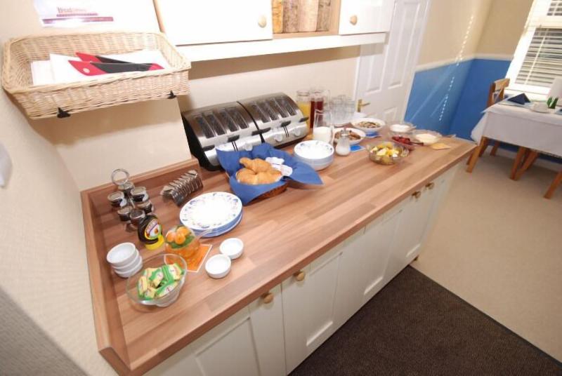 Westbury Lodge image