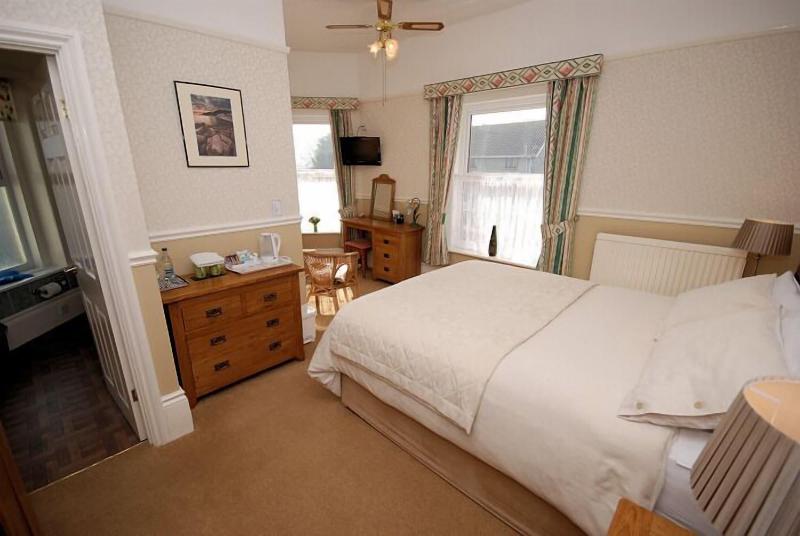 Westbury Lodge image