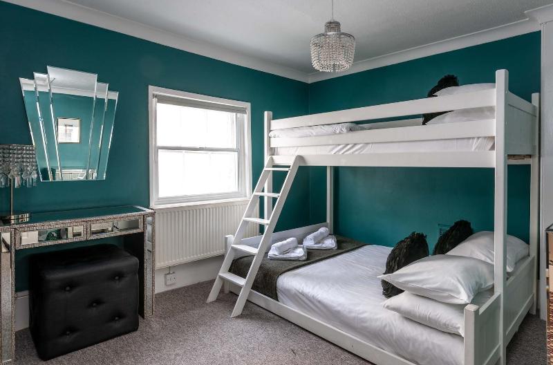 Chocolate Box Central by Brighton Holiday Lets image