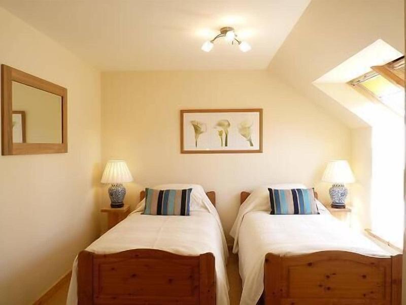 Tulach Ard House image