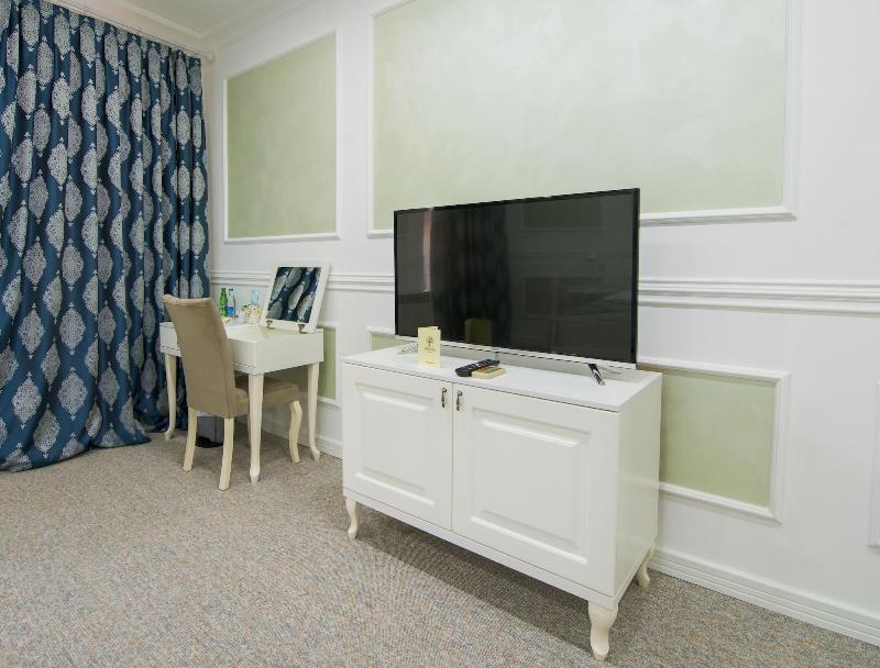 Two Seasons Boutique Hotel image