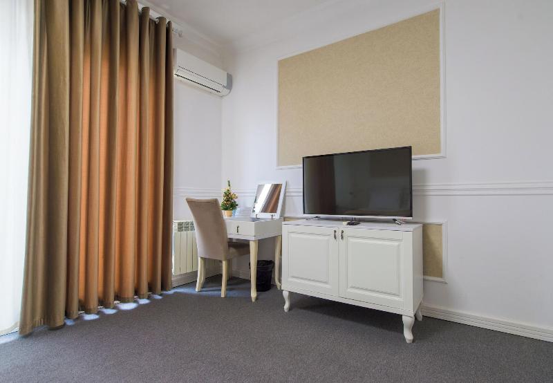 Two Seasons Boutique Hotel image