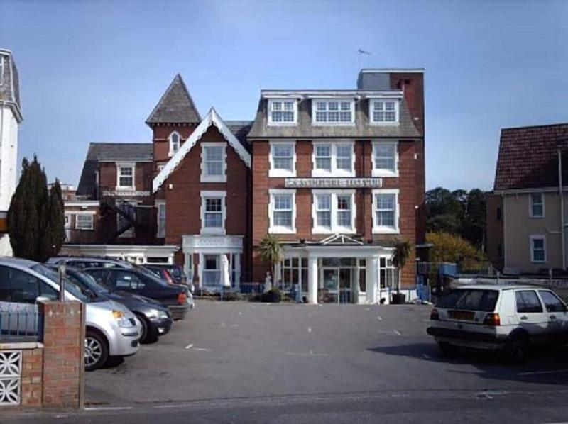 Lampton Hotel — photo 2