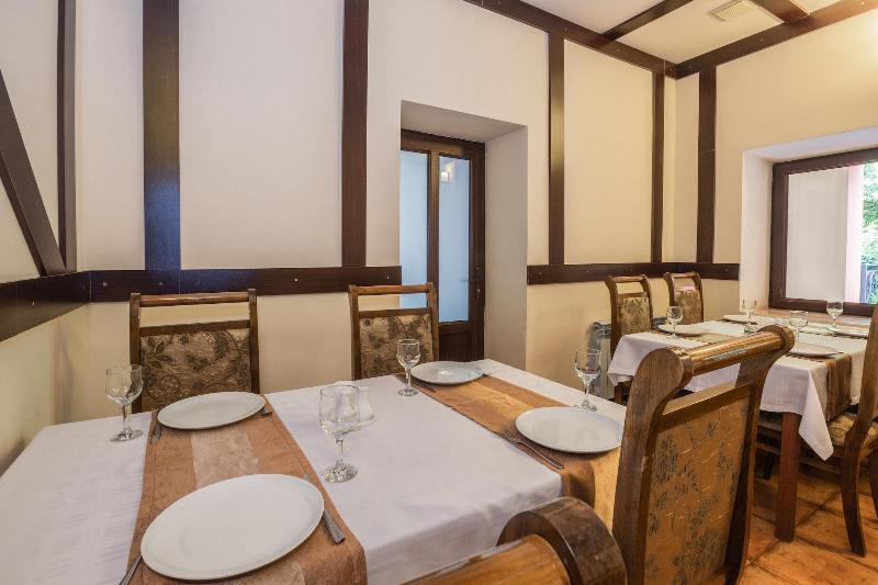 Ariana Family Hotel image
