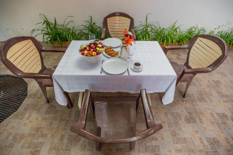 Ariana Family Hotel image