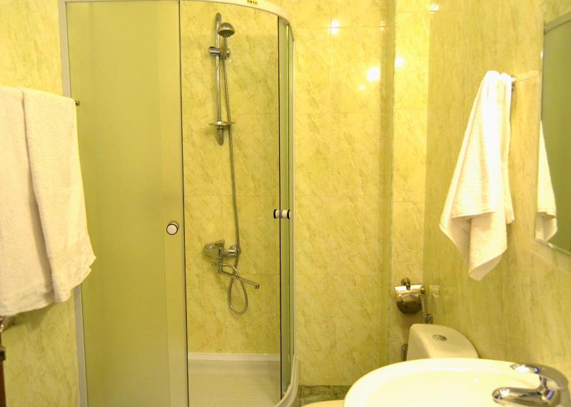 Ariana Family Hotel image