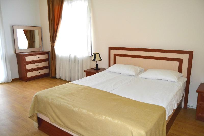 Ariana Family Hotel image