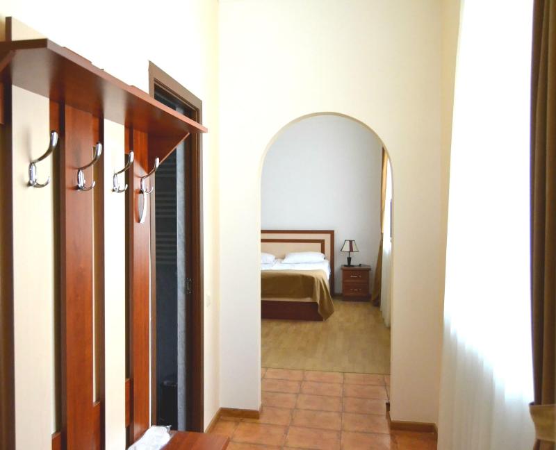 Ariana Family Hotel image