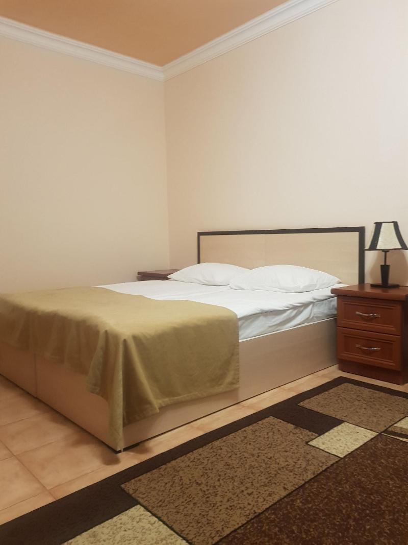 Ariana Family Hotel image