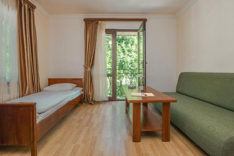 Ariana Family Hotel image