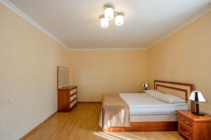 Ariana Family Hotel image