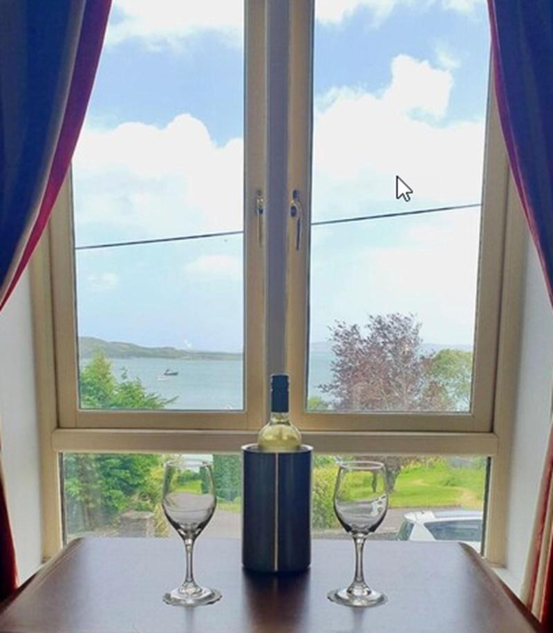 Schull Harbour Hotel image