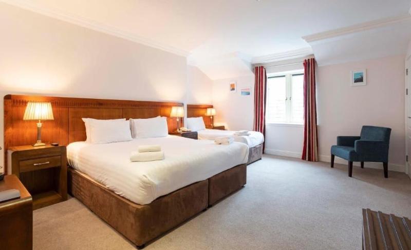 Schull Harbour Hotel image
