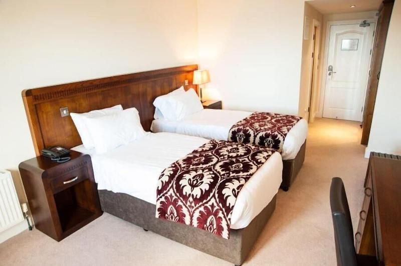 Schull Harbour Hotel image