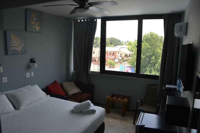 Maya Bella Downtown Hotel image