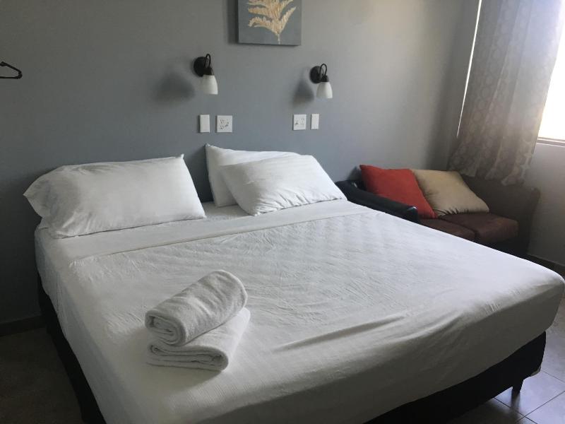 Maya Bella Downtown Hotel image