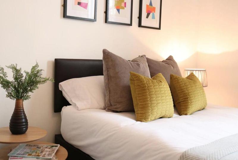Host so well at Lark Lane — main photo