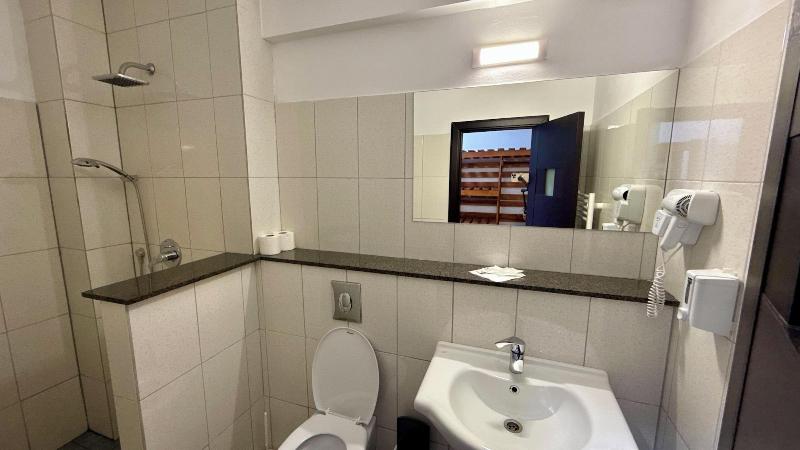 Cabana Sura Getilor Arinis image