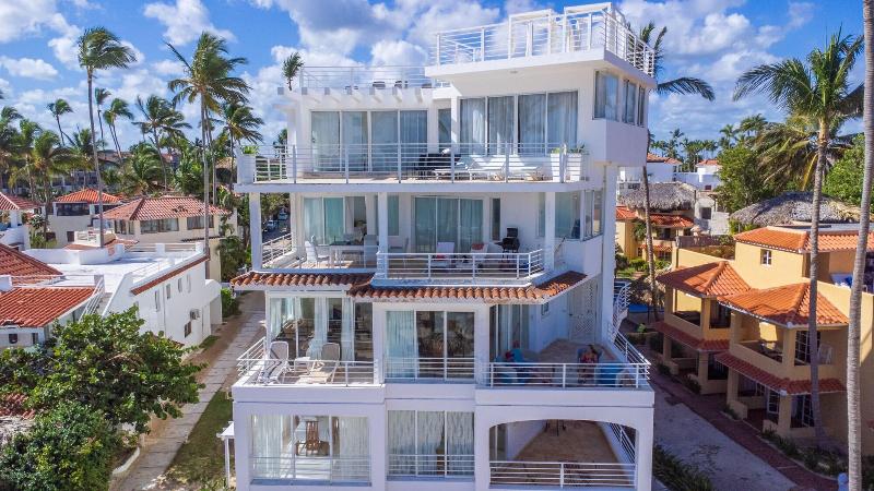Best Family Vacation Apartment for Rent image