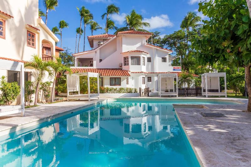 Best Family Vacation Apartment for Rent image