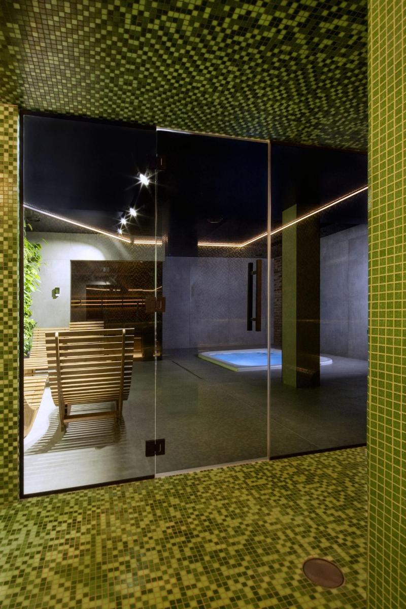 Green Deer Premium image