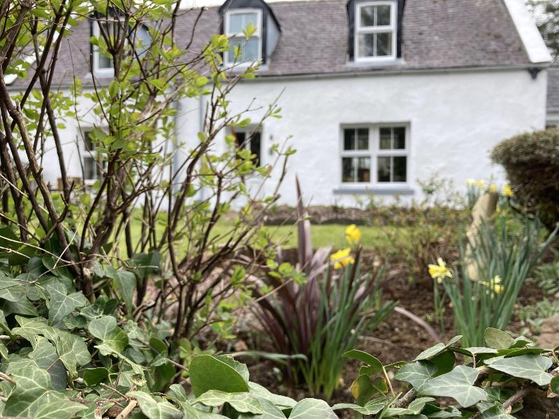 No 4 old Post Office row Isle of Skye - Book Now! image