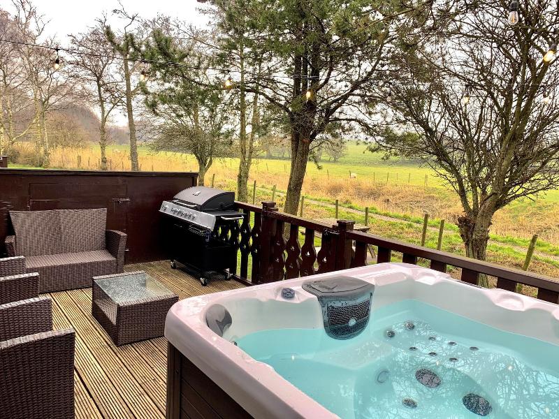 Keer Side Lodge, Luxury Lodge With Private hot tu image