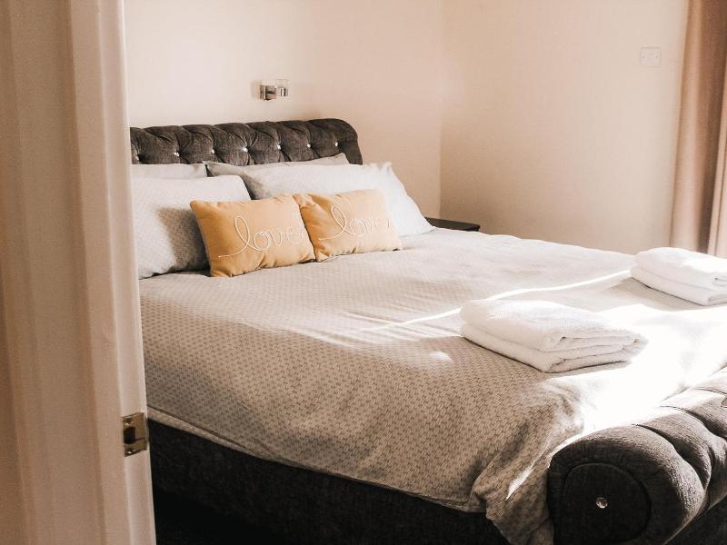 Keer Side Lodge, Luxury Lodge With Private hot tu image