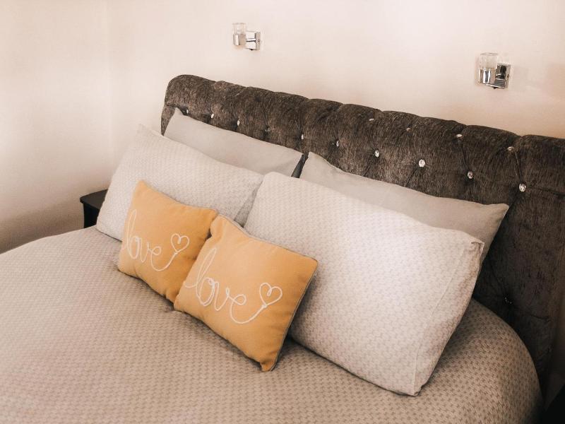Keer Side Lodge, Luxury Lodge With Private hot tu image